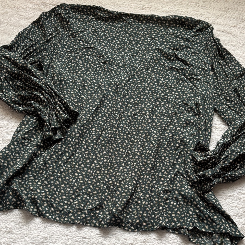 Chic Soul Dark Green Floral Tie-Front Blouse - Picture 8 of 8